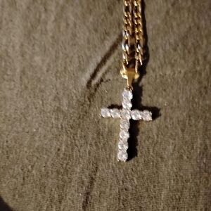 3ct wt CZ Cross pendant with 24 inch 4mm figaro chain gold Filled/stainless stee